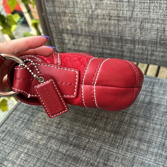 RARE Coach Y2K Red Signature Soho Logo Canvas Leather Buckle Small Shoulder Bag - Picture 5 of 16